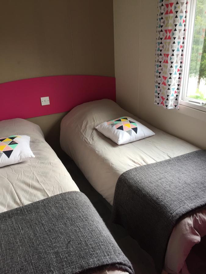 Camping " Le Grun De Chignore" Vollore-Ville Eksteriør billede